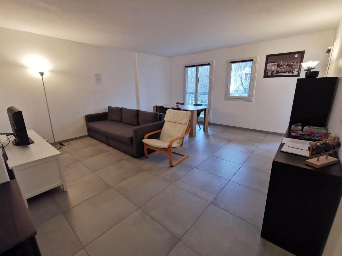 Appartement Proche Disneyland & Paris - 20 Minutes - Proche Gare Rer Noisiel Extérieur photo